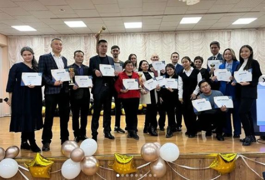 Областном дебатном турнире: учитель истории Балтабаев Марат Бопышевич – занял II место и в единственной номинации награждён почётным званием «Лучший спикер», учитель истории Хуркалов Дмитрий Борисович – занял III место.