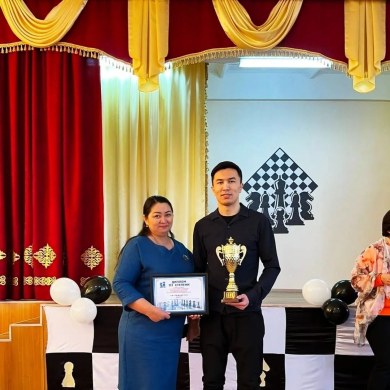 Білім беру қызметкерлері арасында шахматтан турнир