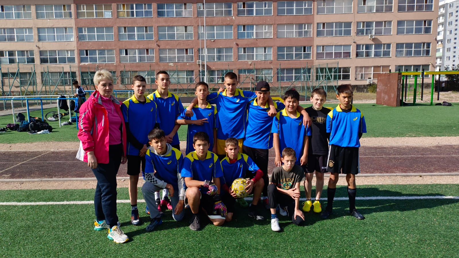 школьная лига по футболу