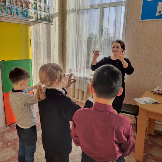 Урок логопеда. Пальчиковая гимнастика.