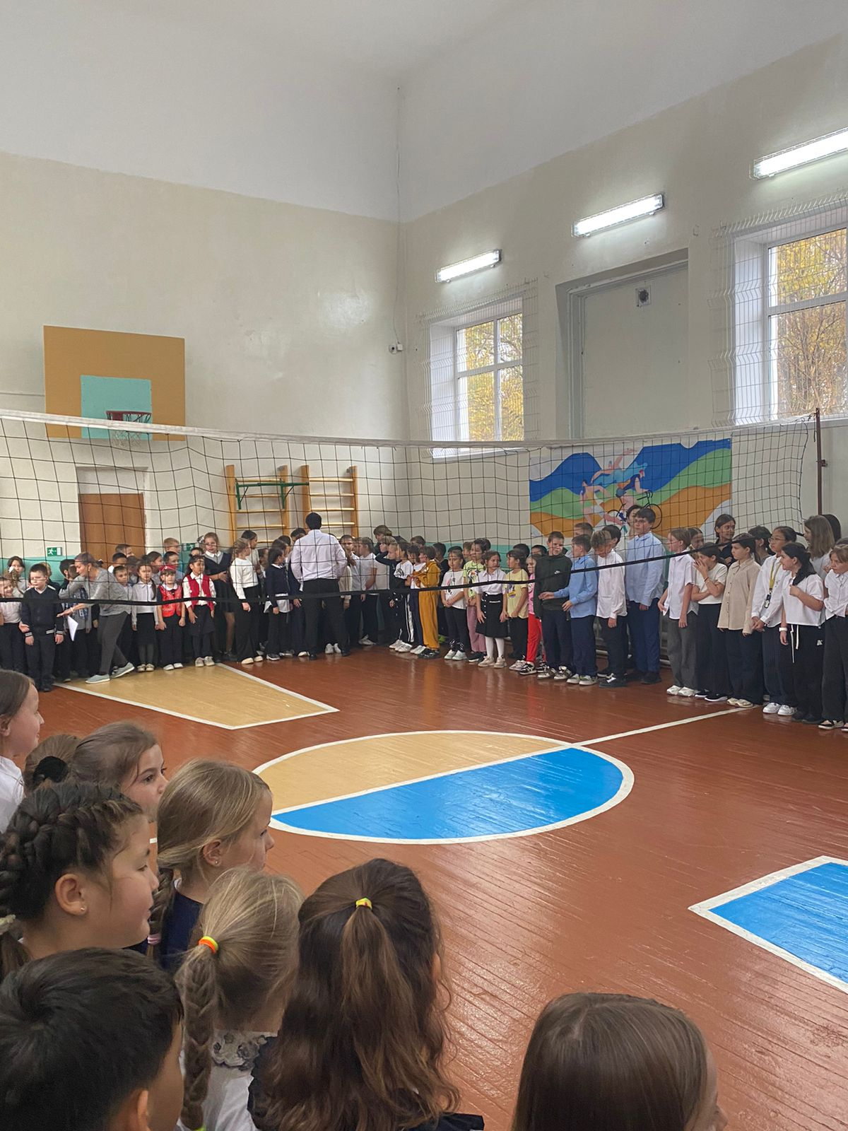 11 октября 2024 года в КГУ” ОШ( РЦ) имени Н. Абдирова” прошли учебные тренировки по эвакуации в случае обнаружения на территории школы подозрительного предмета похожего на самодельное взрывное устройство.