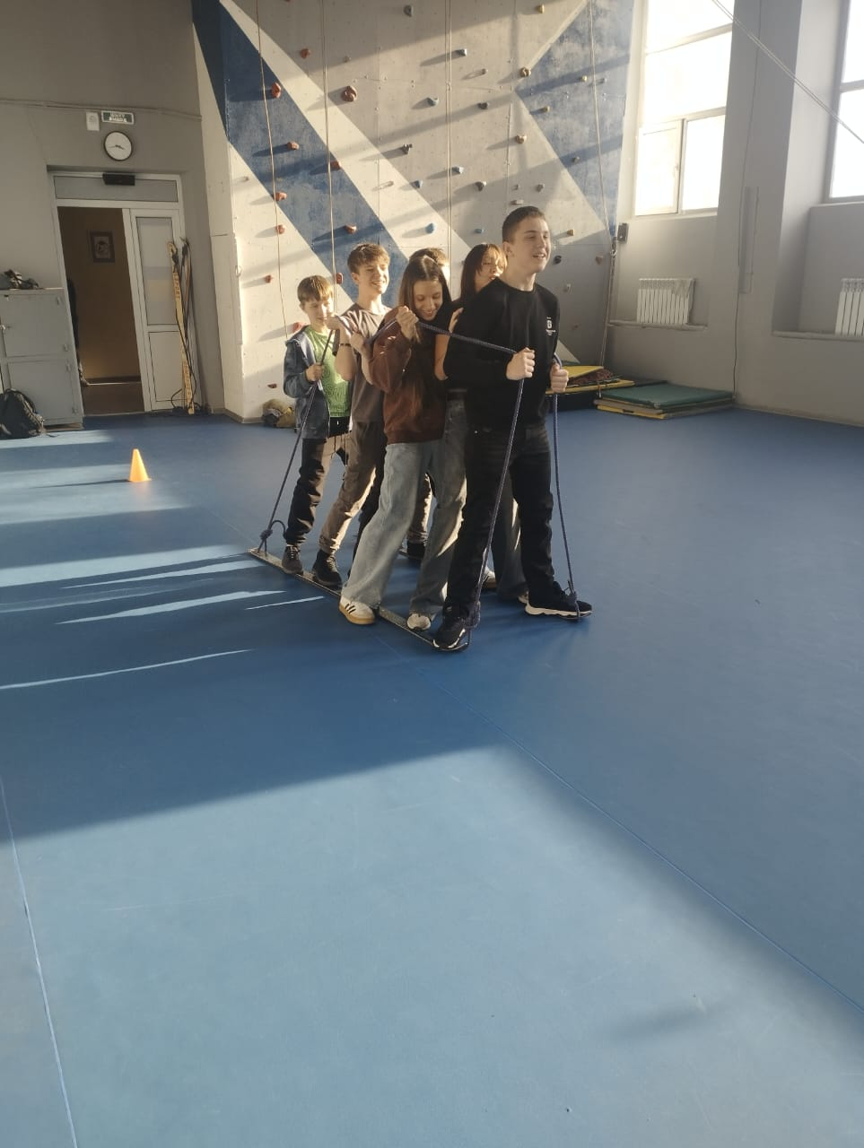 2025 жылдың 25 ақпанында Шоқан Уәлиханов атындағы мектеп-гимназиясының 8а командасы «Біртұтас тәрбие» бағдарламасының «Еңбегі адал-жас өрен» жобасы аясында қалалық «Мамандықтар фестивалі» байқауына қатысты. Сайыс екі кезеңнен тұрды: 1 кезең – квест ойыны,