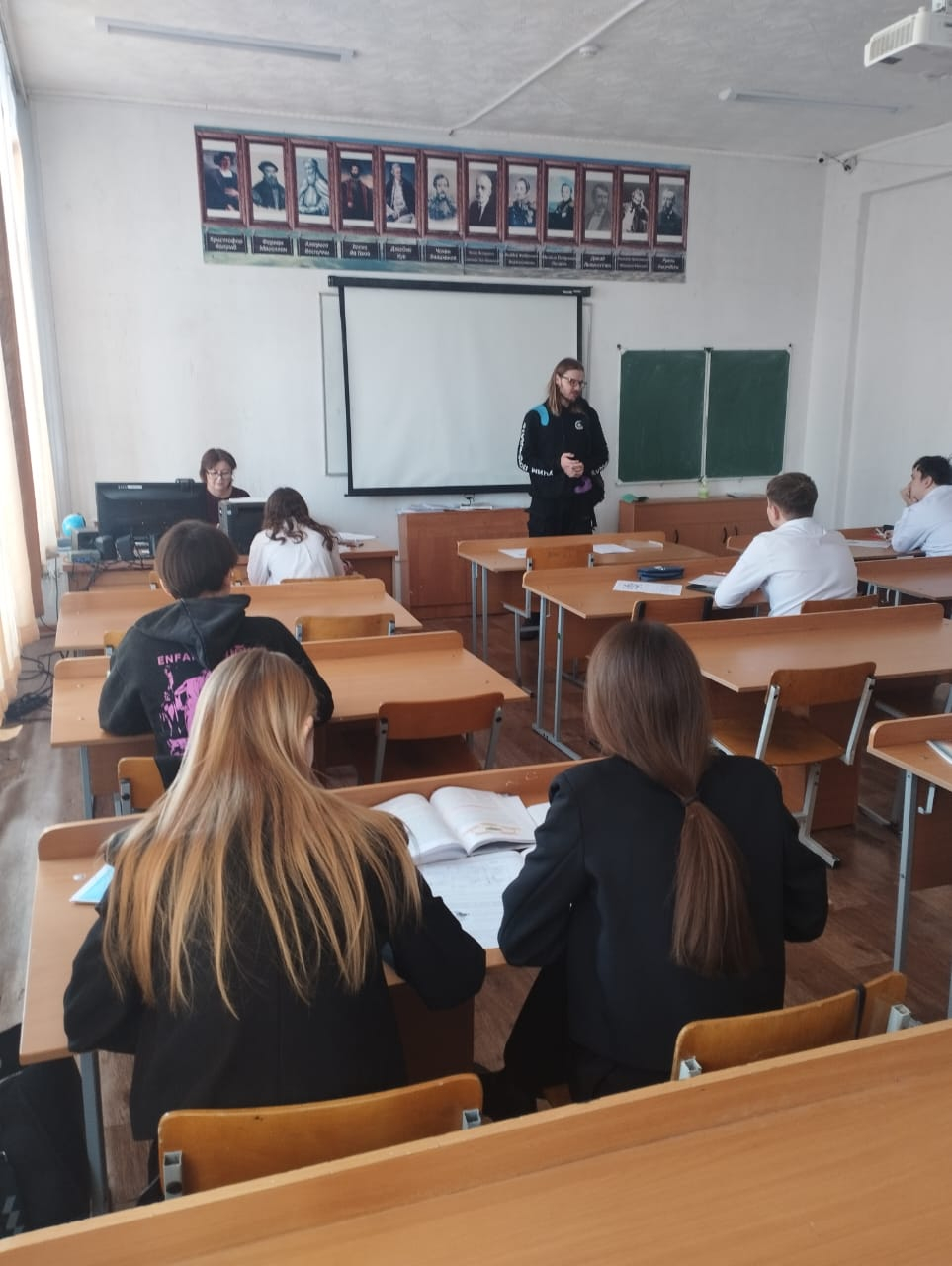 2025 жылдың 18 наурызында Шоқан Уәлиханов атындағы мектеп-гимназиясының 11 сынып оқушылары арасында Новокузнецк (Ресей) Сібір мемлекеттік индустриалды университетінің өкілдерімен кездесу өтті. Оқушылар университеттің бағыттары мен мамандықтарымен танысты.