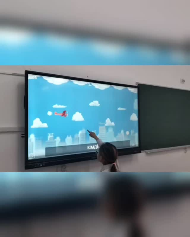 «Н.Әбдіров атындағы ТК» КММ «Цифрлық әлем» компьютерлік және ақпараттық сауаттылығын дамыту апталығы аясында қазақ тілі пәнінің мұғалімі Қожахметова Қарлығаш Сисенбайқызы бастауыш сынып сабақтарында интерактивті қосымшаларды көрсетіп, оқушылардың тілдік б