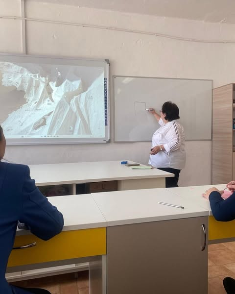 27.02.2025 провели методический час предметов художественного труда, музыки и робототехники.