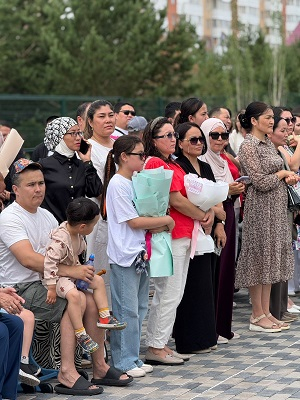 Келешек мектептері