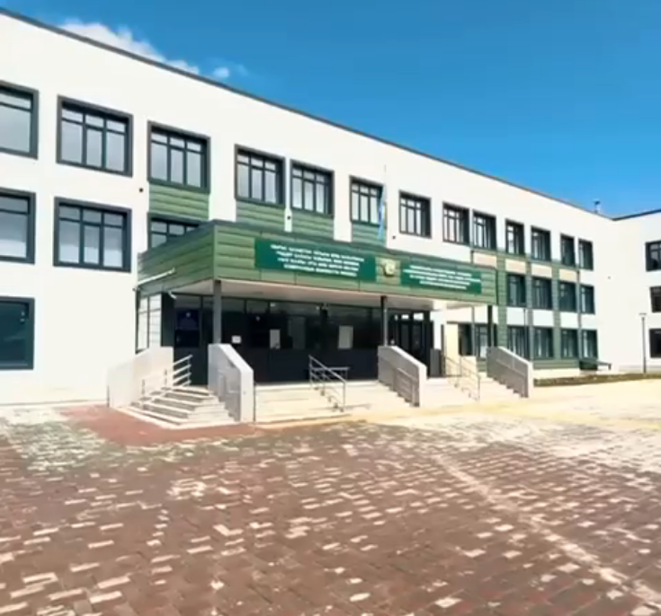 «Келешек мектептері» жобасы аясында салынған Шығыс Қазақстан облысы Риддер қаласындағы №12 мектеп 600 оқушы орнына арналған