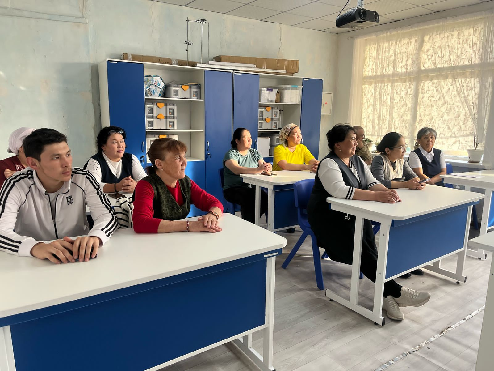 Жалпы мектепішілік ата-аналар жиналысы