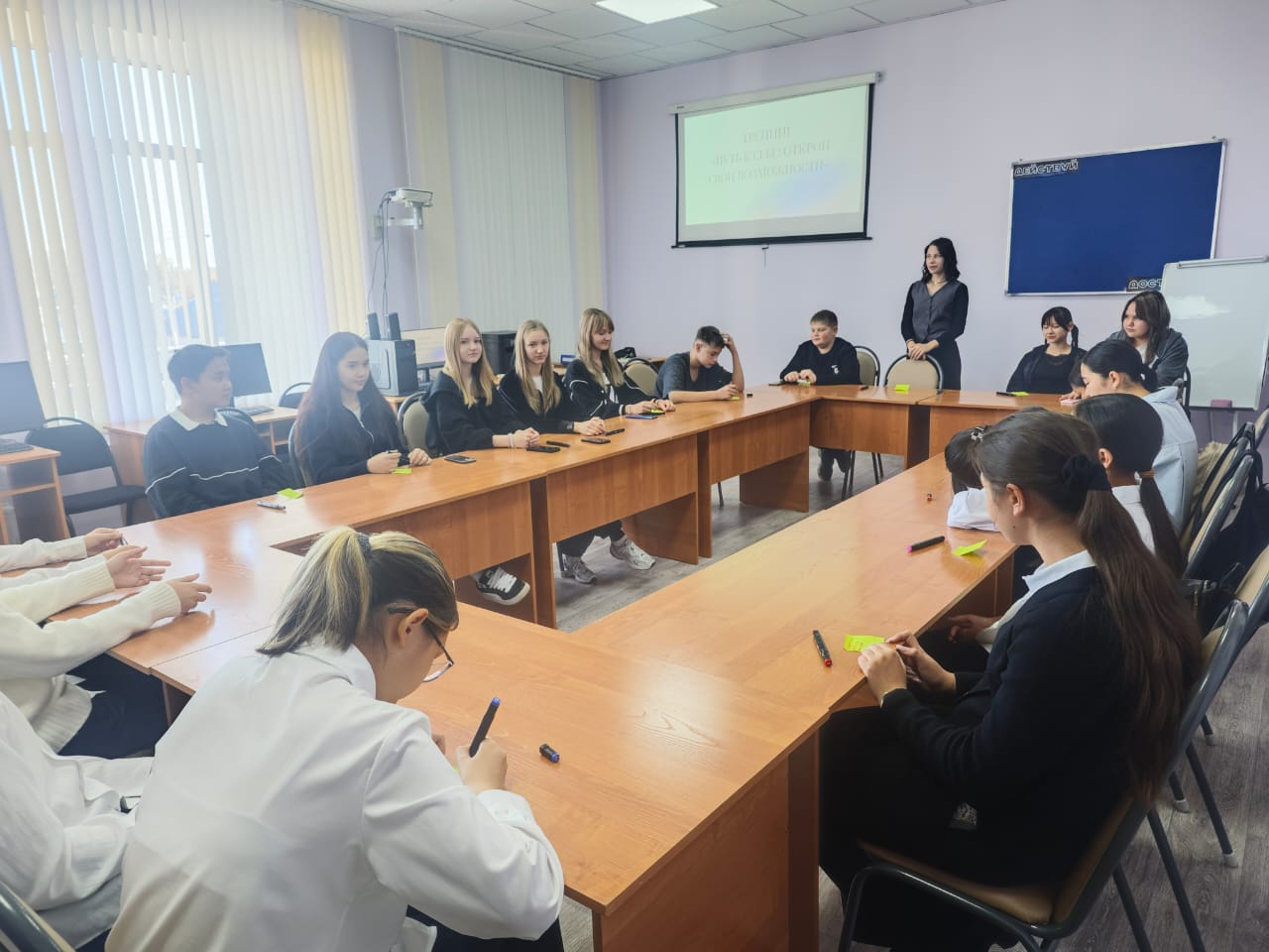 15 қазанда Шоқан Уәлиханов атындағы мектеп - гимназиясының 8 А сынып оқушылары 