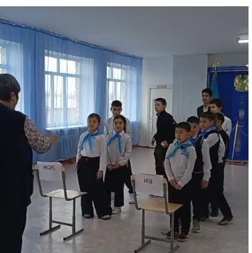 Үзіліс уақытында оқушылармен қызықты ойын өтті