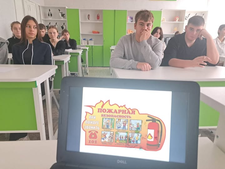 С детьми и подростками были проведены интерактивные занятия по вопросам пожарной безопасности.