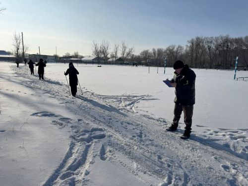 Соревнования по лыжному спорту были организованы в рамках зимних игр. ⛷️