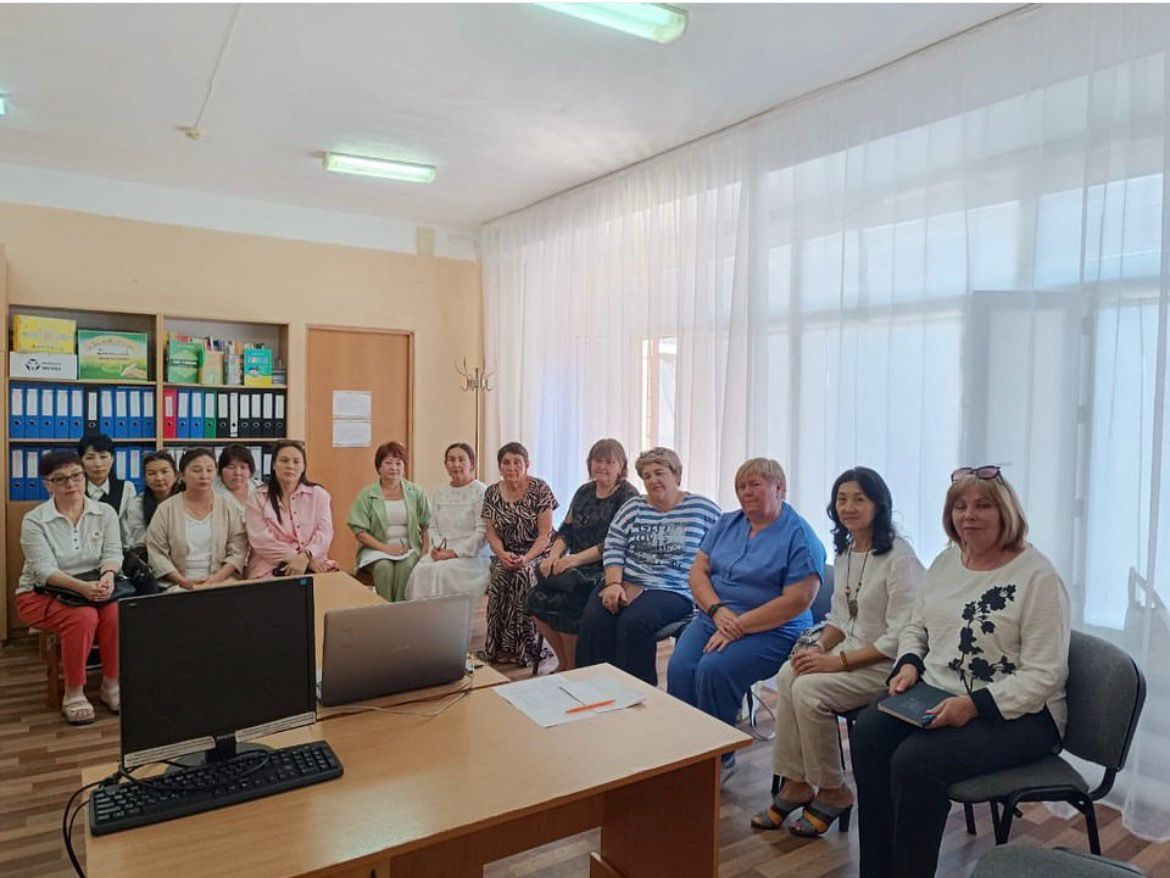 14 тамызда «БАЛАБАҚША - БАҚЫТТЫ БАЛАЛЫҚ ӘЛЕМІ» тақырыбында мектепке дейінгі тәрбие мен оқыту педагогтерінің Республикалық тамыз секциясы өтті.