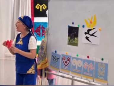 «Балдырған « шағын орталығының» Айгөлек» тобының тәрбиешісі Даирова Динара Галымжановна «Жыл мұғалімі» сайысының мектепшілік алғашқы кезеңінде ашық ҰІӘ өткізді.