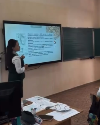 Бүгін “ЖИ мүмкіндіктерін оқу үдерісінде тиімді пайдалану» тақырыбында бастауыш сынып мұғалімдері ашық сабақ пен шеберлік сынып өткізді.